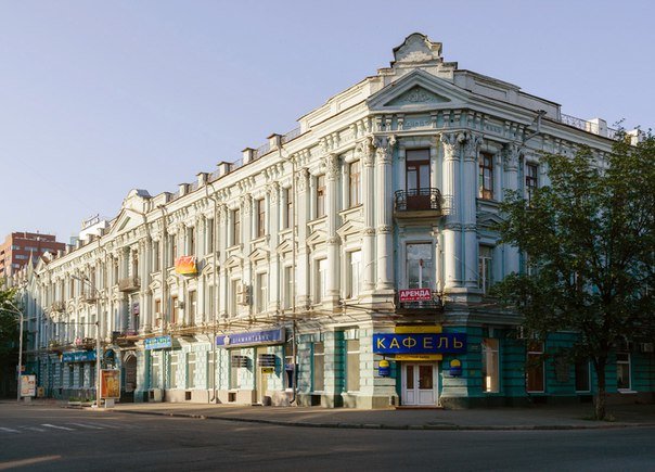 Самый большой екатеринославский особняк заняли нотариусы и магазины: дом разрушается на глазах (ФОТО, ВИДЕО) (фото) - фото 2