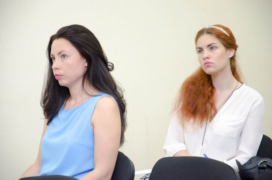 5 ... під час щотижневого публічного звіту в ОДА