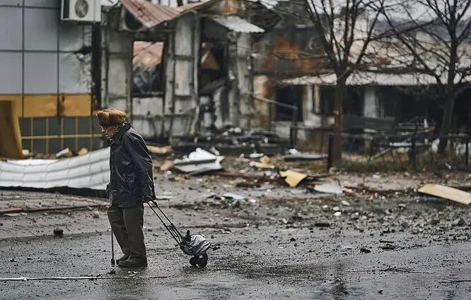 В Бахмуті залишаються заблокованими близько 4 тисяч цивільних осіб