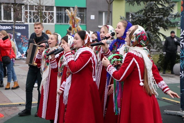 Календар новорічних безкоштовних заходів: куди можна піти у Дніпрі