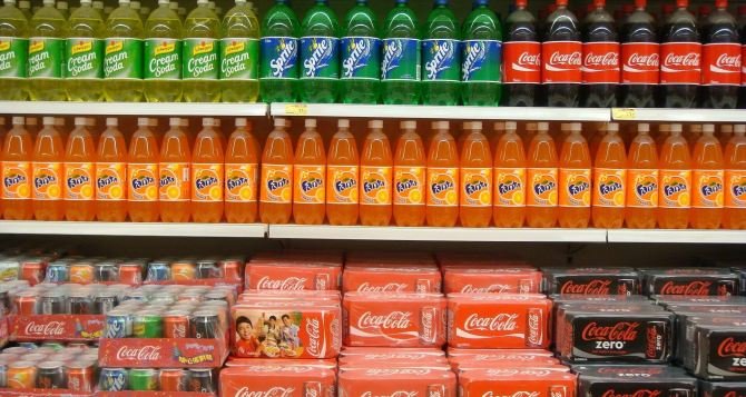 В Україні солодкі напої можуть коштувати як алкоголь
