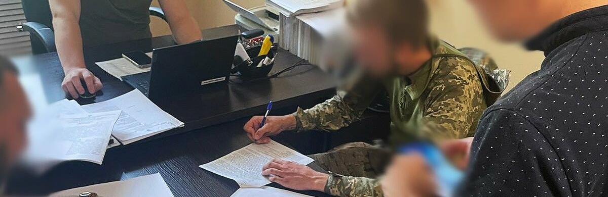 Здав в ломбард квадрокоптери та радіостанції на 500 тис. грн: на Дніпропетровщині викрили командира військової частини