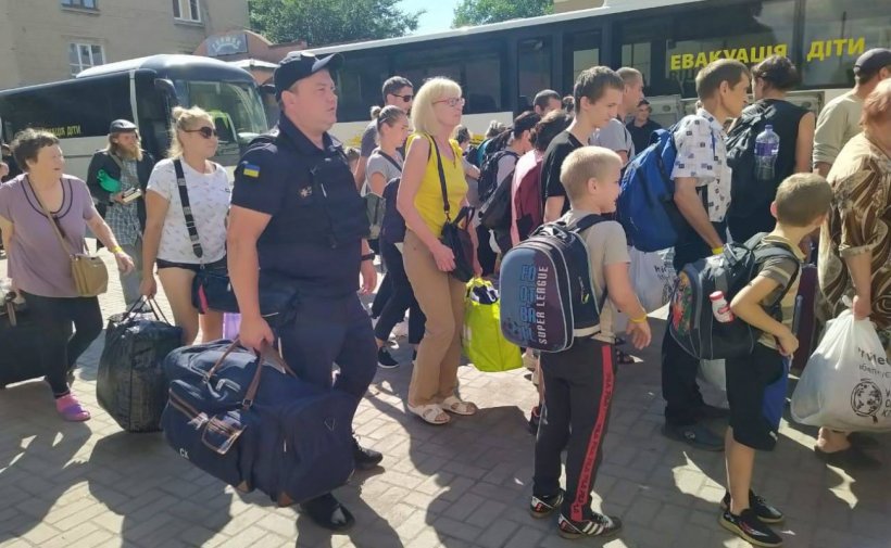 Обов'язкова евакуація: в яких областях її можуть провести ще, окрім Донецької