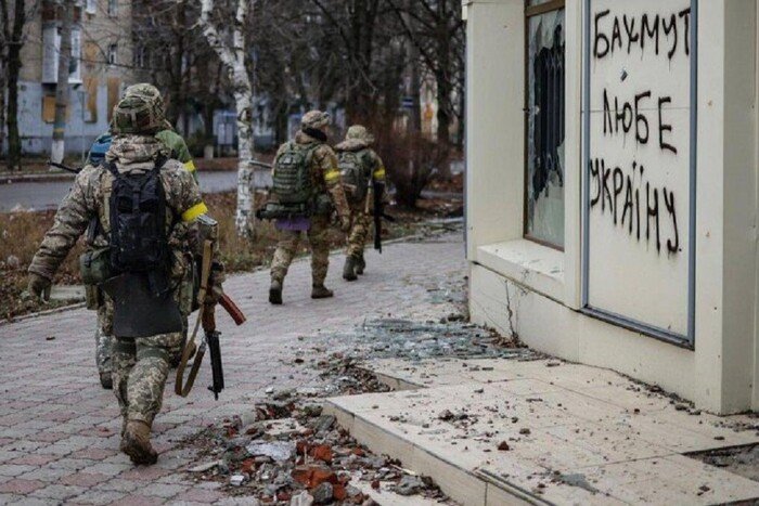 Заміновані підходи та 50-титисячне угруповування: як окупанти протистоять ЗСУ на Бахмутському напрямку