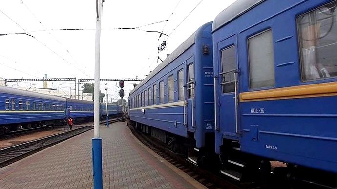 В Україні затримується низка потягів: список