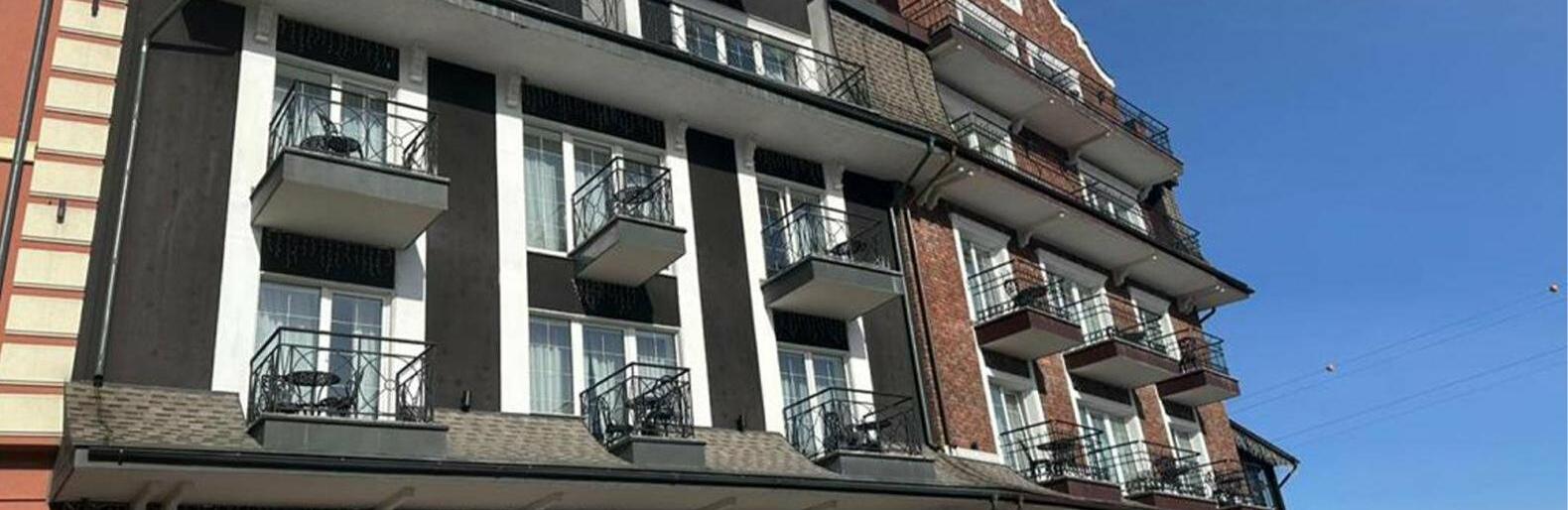 Готель, земельні ділянки, квартира, автомобіль: арештувано мільйонні активи охоронця Януковича