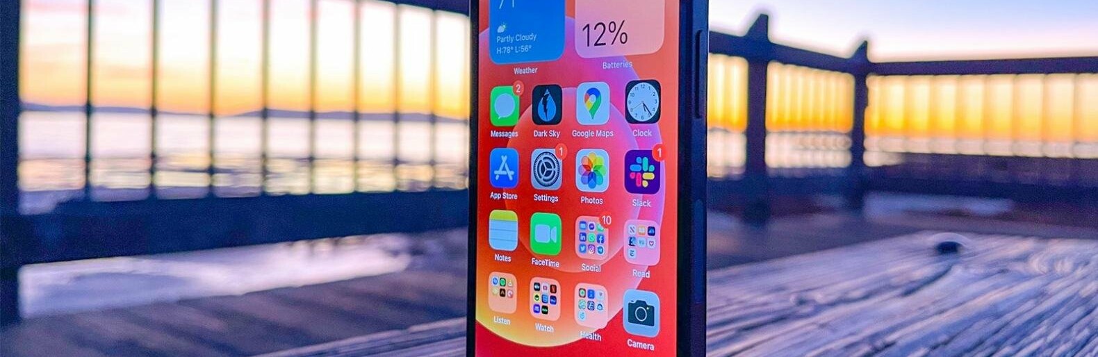 Випромінює багато радіації: Франція призупинила продажу серію iPhone