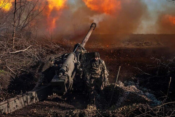 Для виходу на кордони 23 лютого Україні ще треба близько 300 танків, 700 БМП та 500 гаубиць