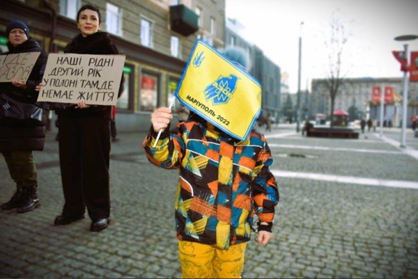 Полон вбиває: у Дніпрі нагадали про те, що азовці досі у ворожих катівнях