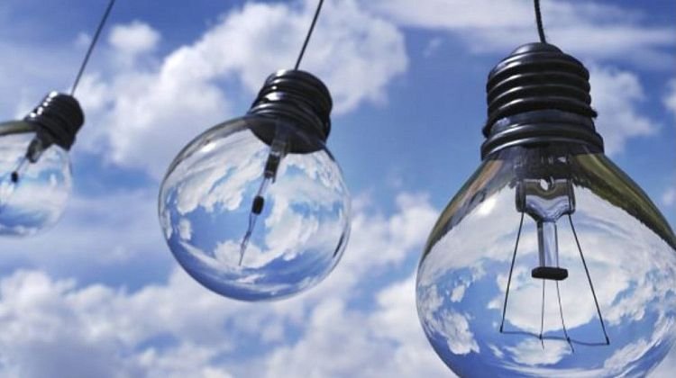 Відключення світла в Дніпрі: де відсутня електроенергія 16 серпня