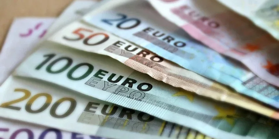 Курс валют на 12 грудня: євро продовжує зміцнюватись