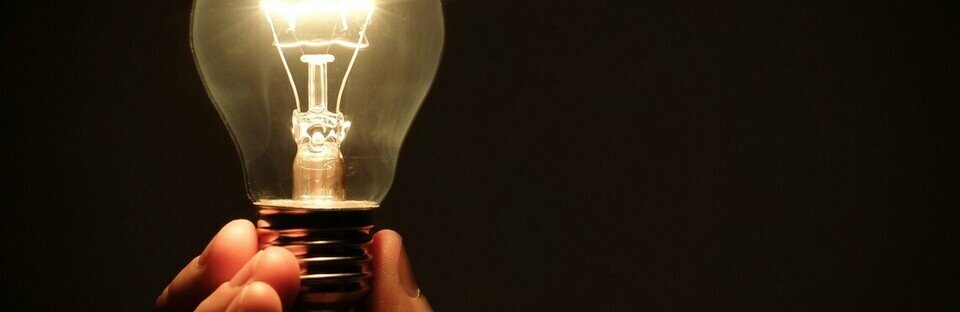 Обмеження постачання електроенергії в Україні: де дивитись графік відключень