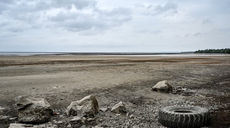 Пересування на берегу водосховища, його фотофіксація: у Нікополі нові заборони