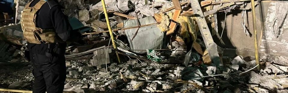 Ракетний удар по Дніпропетровщині: у Підгородному поліція розгорнула пункт звернень для потерпілих 