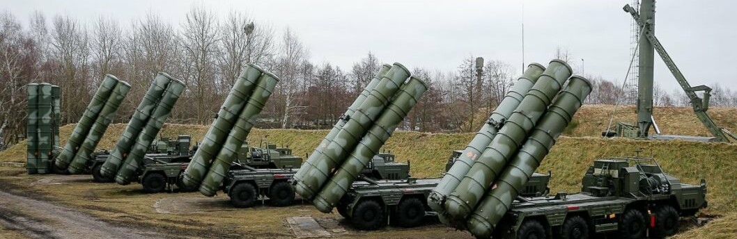 Валерій Залужний застерігає: нова російська ракета С-400 може долетіти до Дніпра