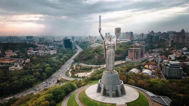 Київ знаходиться під ризиком нового наступу росіян і масованих ракетних ударів