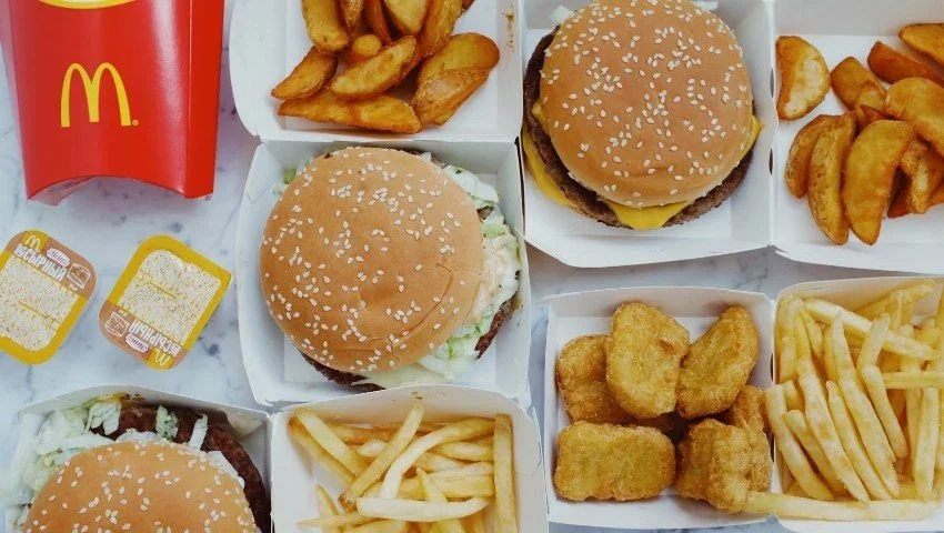 Компанія McDonald's ухвалила рішення про відновлення роботи в Україні