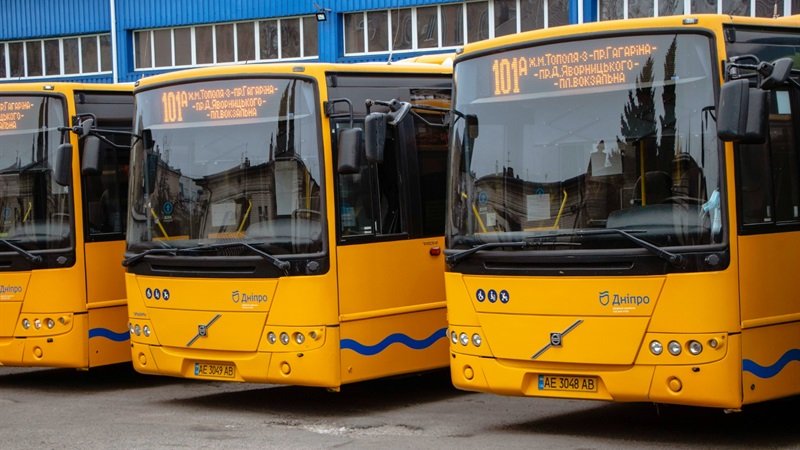 Зміни маршруту та відновлення руху: як курсуватиме громадський транспорт у Дніпрі 