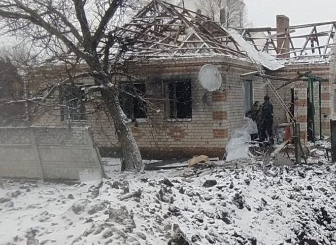 Ракетний удар по Дніпропетровщині: що відомо про постраждалих та руйнування