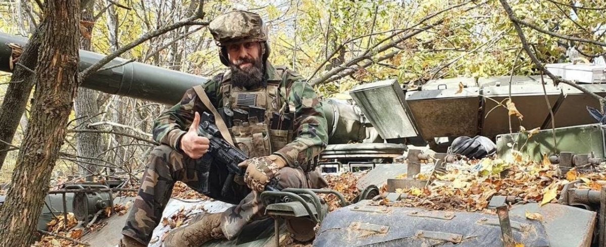 Беру з собою воду, мед, автомат, 20 магазинів та чотири гранати