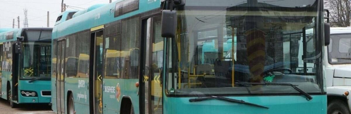 Як працює транспорт у Дніпрі після чергової ракетної атаки 