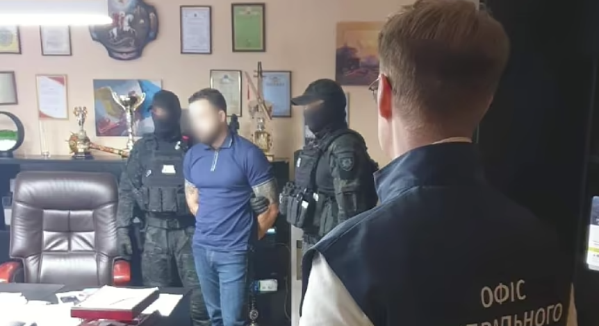 Викрали та катували людей: в райвідділенні поліції Дніпра проводять обшуки