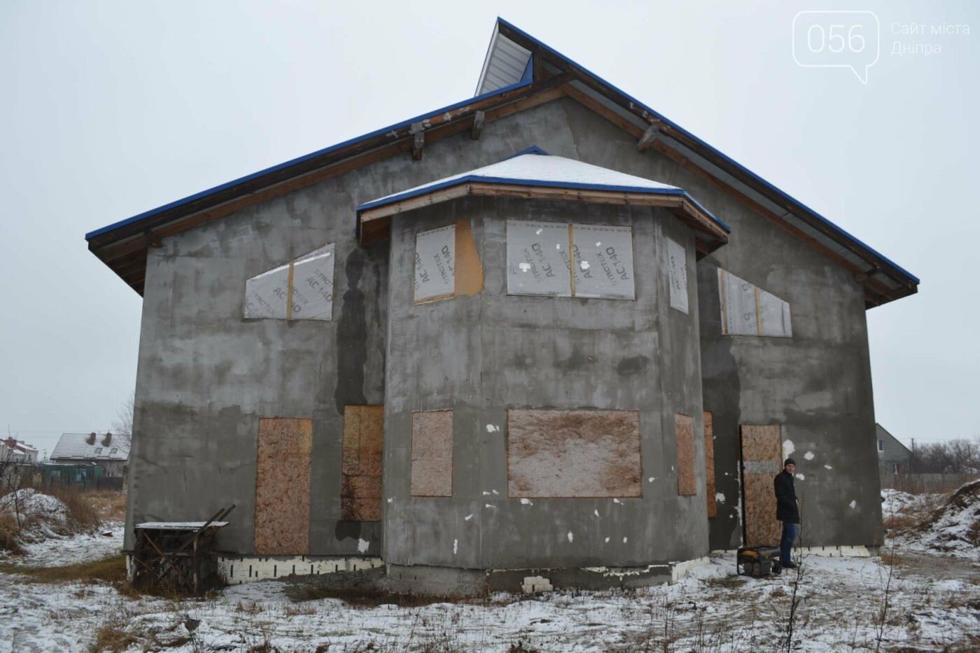 В Днепре показали эко-дома из соломы, которые быстро строятся и не горят  (ФОТОРЕПОРТАЖ) | Новини