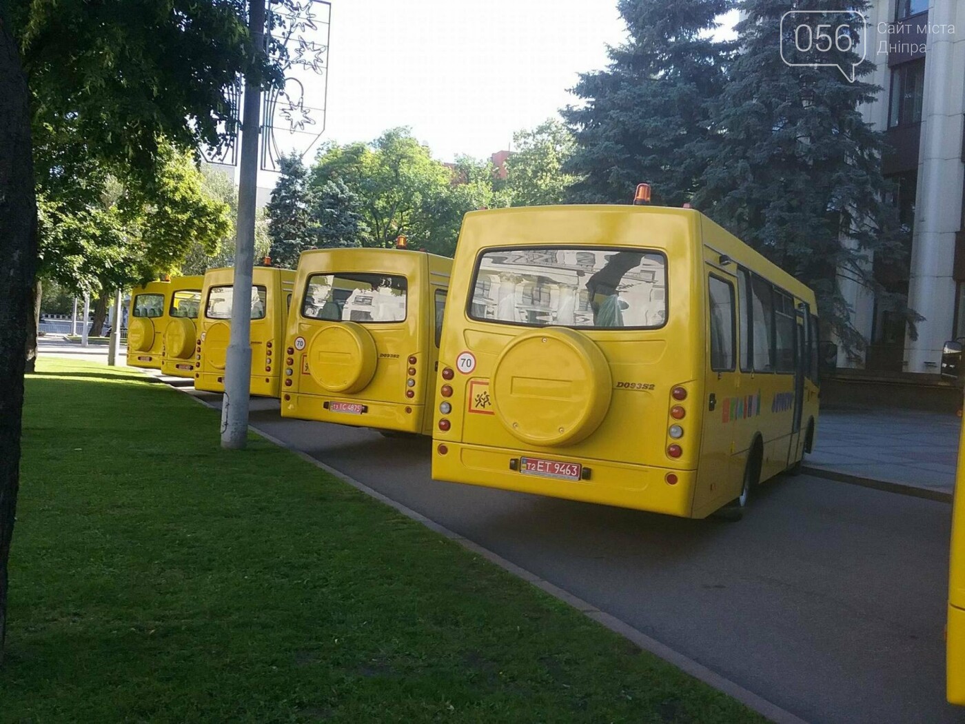 В Днепре представили новые автобусы для областных школ, - ФОТО, фото-1 В Днепре представили новые автобусы для областных школ, - ФОТО, фото-1