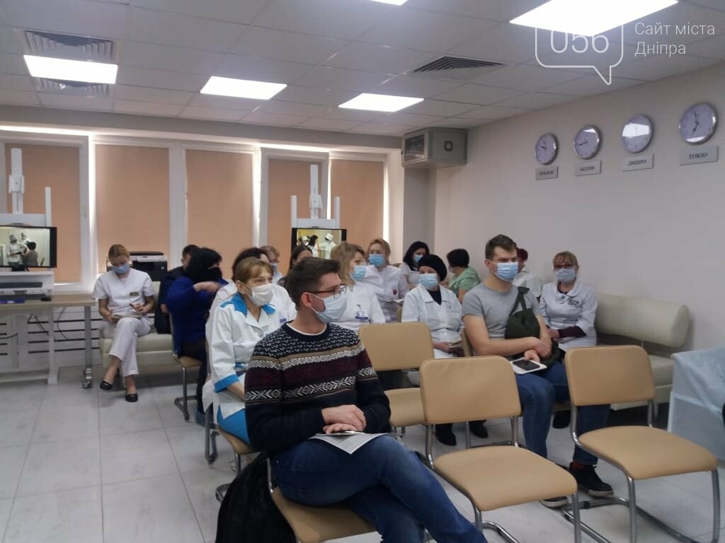 В Днепре еще 100 врачей больницы Мечникова вакцинировались от COVID-19, - ФОТО, ВИДЕО, фото-4