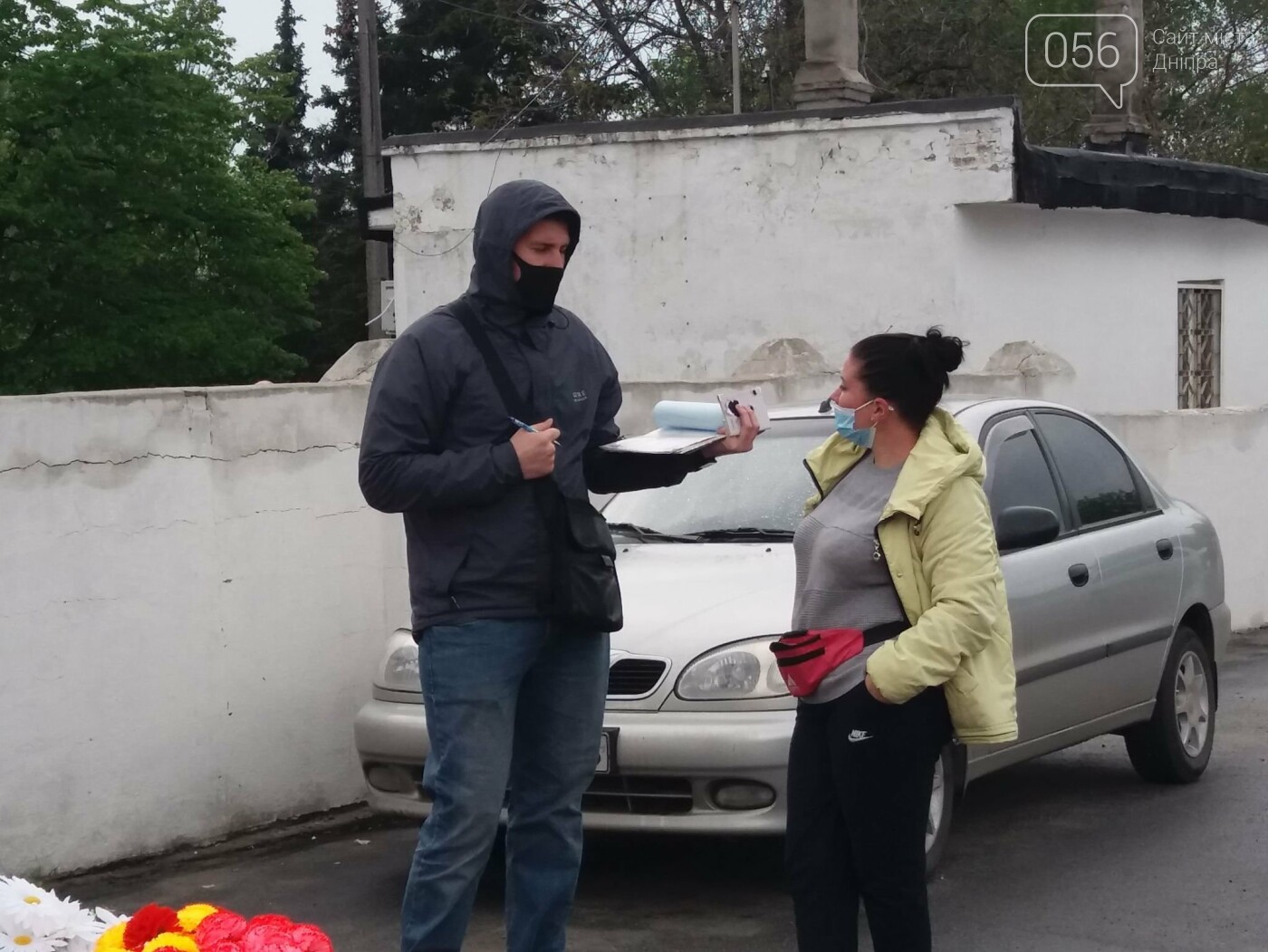 В Днепре произвели зачистку от пластиковой ритуальной атрибутики, - ФОТО, фото-14