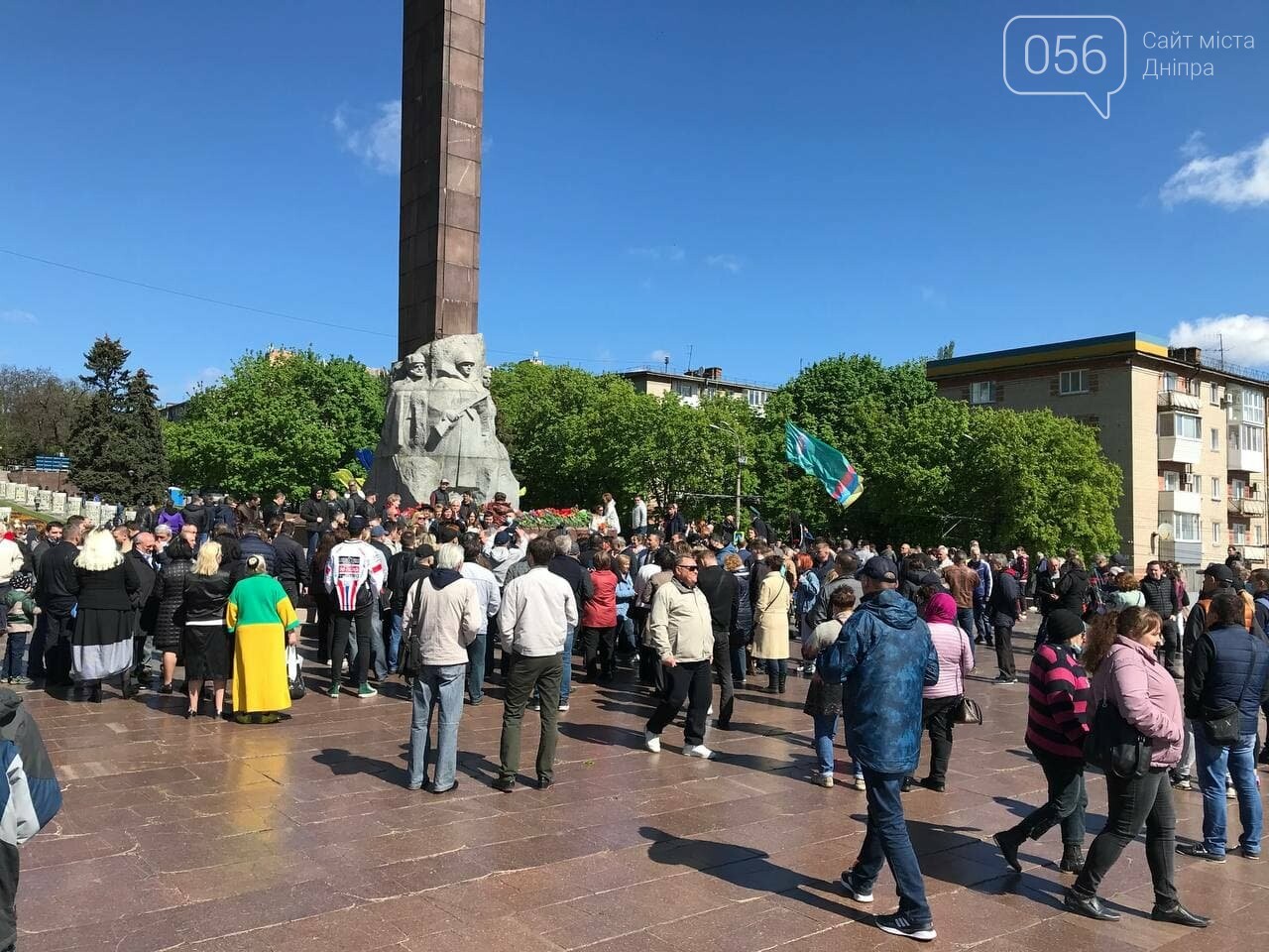 Именные значки и дети в советской форме: в Днепре Вилкул снова превратил праздник в пиар, фото-5