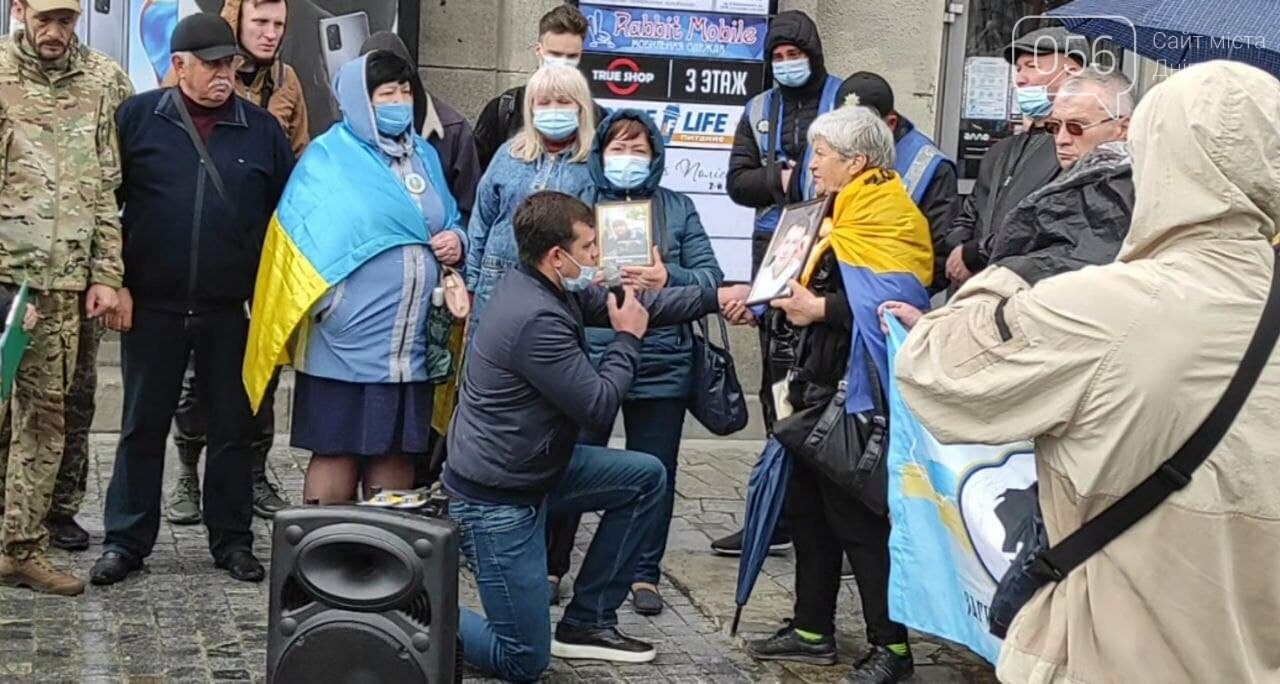 В Днепре требовали возврата льготного проезда и уважения к военным, - ФОТО, фото-1