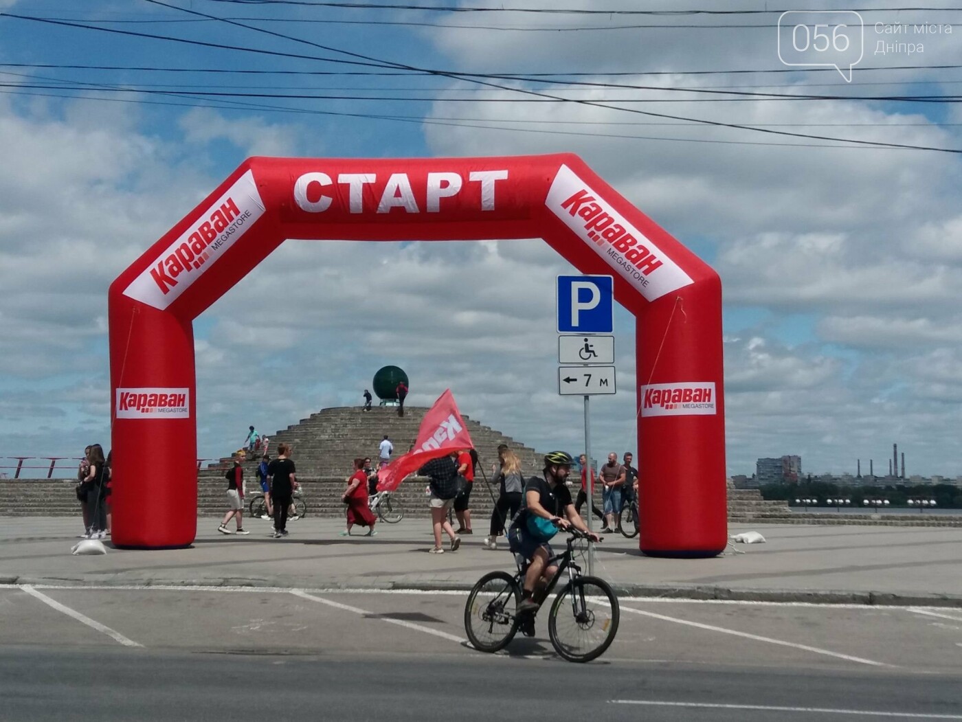Для велосипедистов Днепра перекрыли Сичеславскую Набережную: как прошел «Велодень 2021», - ФОТО, ВИДЕО, фото-10