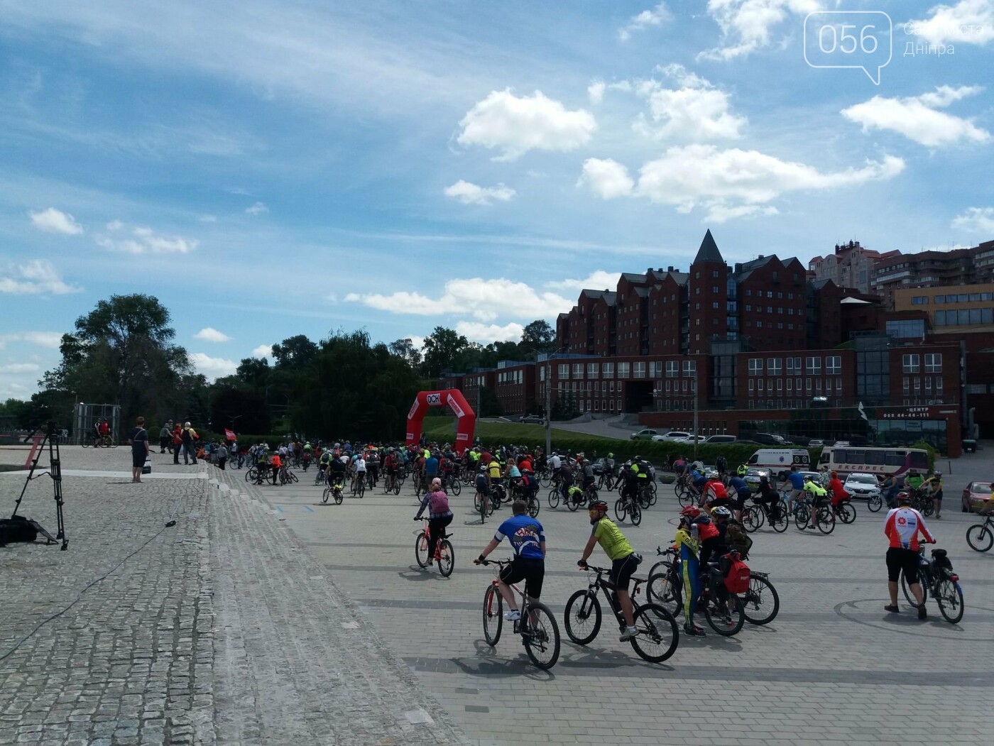 Для велосипедистов Днепра перекрыли Сичеславскую Набережную: как прошел «Велодень 2021», - ФОТО, ВИДЕО, фото-3