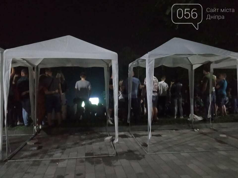 В Днепре более 14 тысяч людей посылали импульс сборной Украины, - ФОТО, ВИДЕО, фото-10