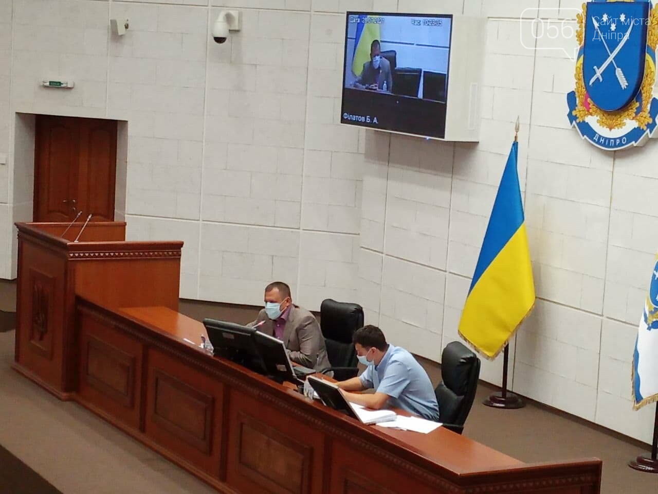 Мэр Днепра покинул сессионный зал не дождавшись конца заседания, - ФОТО, фото-2