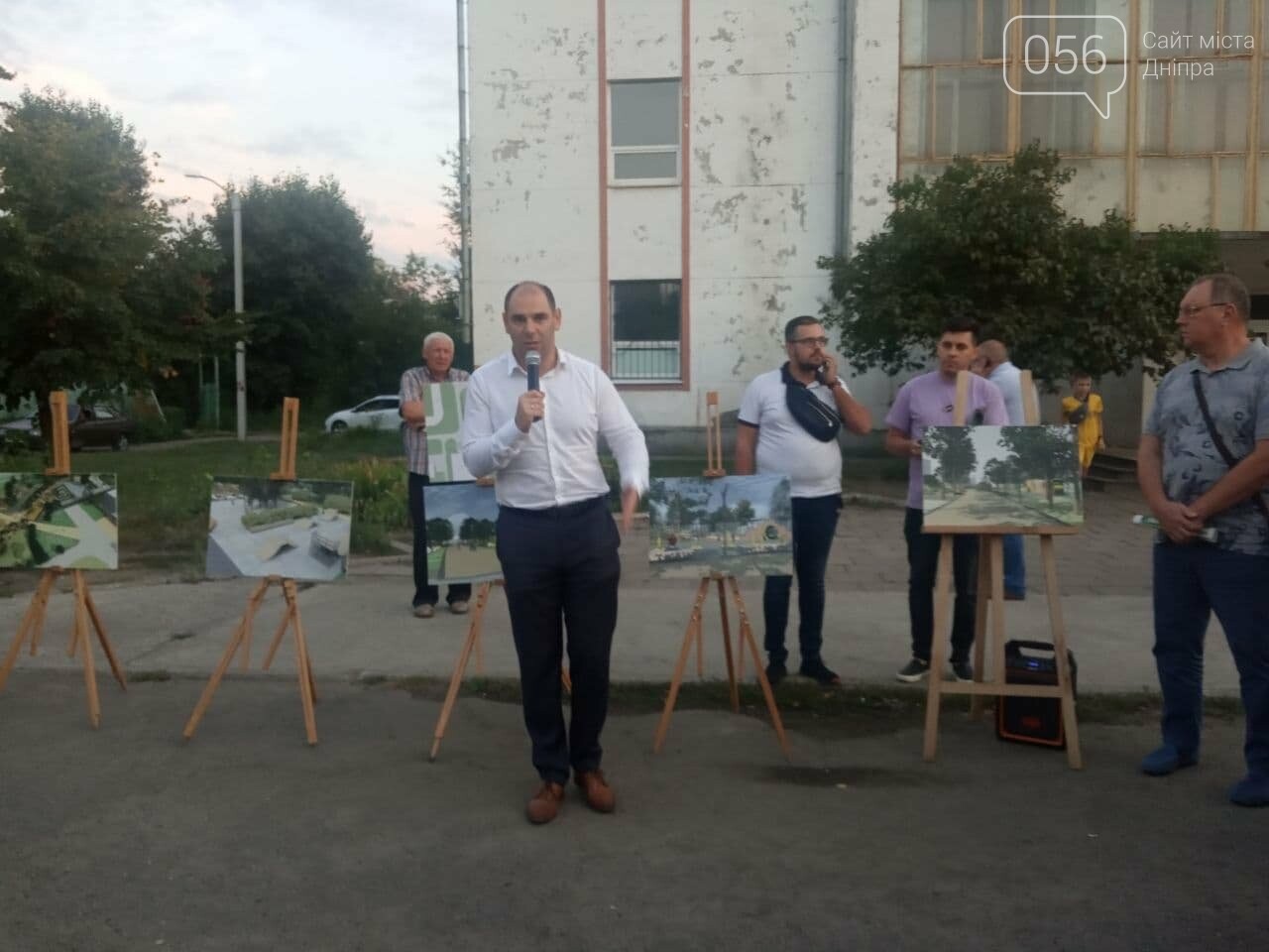 Нардеп от «Слуги народа» нарушил языковой закон в Днепре, - ФОТО, ВИДЕО, фото-1