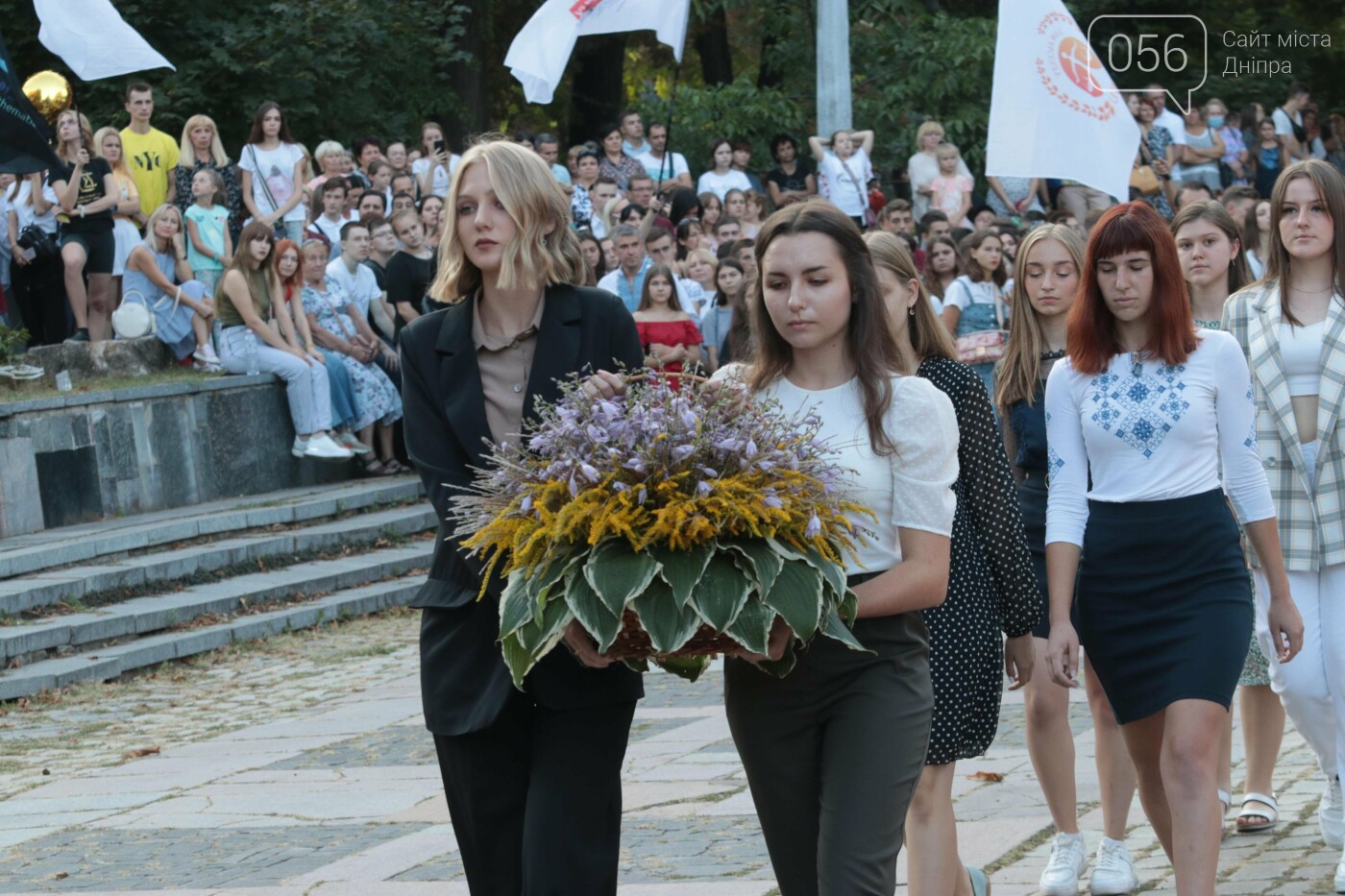 В одном из вузов Днепра состоялось торжественное посвящение в студенты: почти три тысячи абитуриентов приняли присягу, фото-5