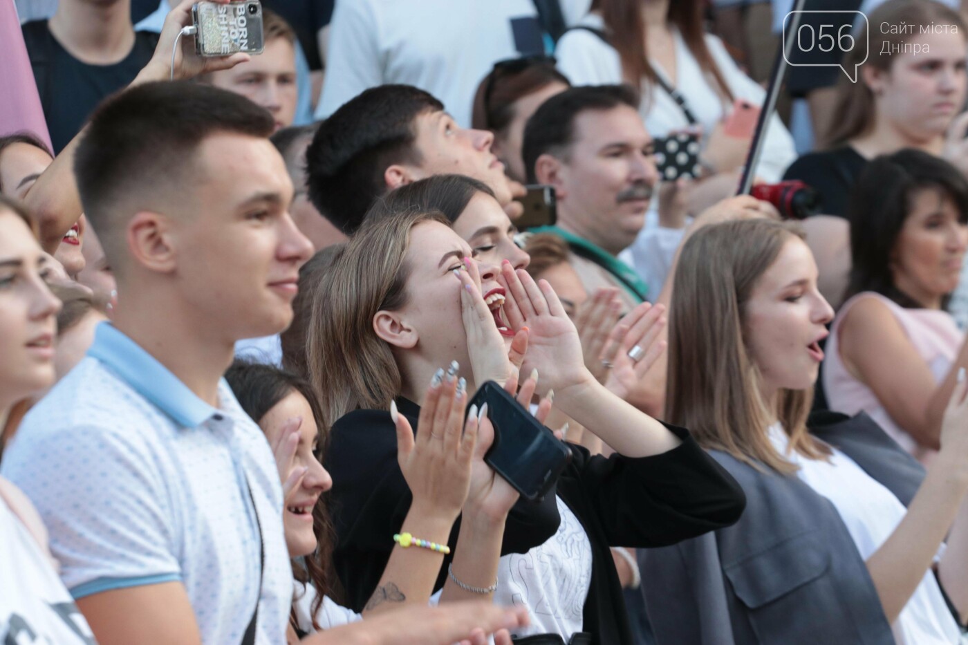 В одном из вузов Днепра состоялось торжественное посвящение в студенты: почти три тысячи абитуриентов приняли присягу, фото-13