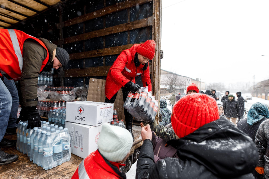 70 тысяч коробок с продуктами и напитками разошлись по всей Украине / Фото Кока-Кола Украина