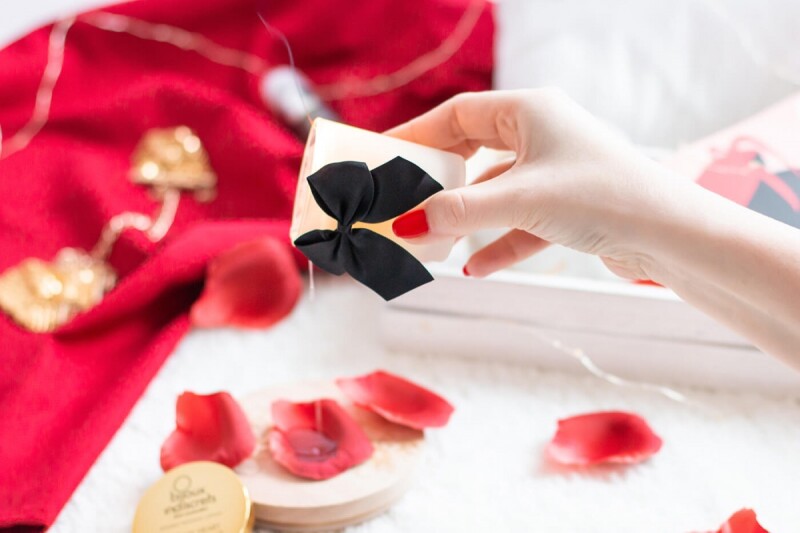 Масажна свічка для поцілунків Bijoux, 70 г, Indiscrets Melt my heart, з ароматом солоної карамелі - Изображение 7