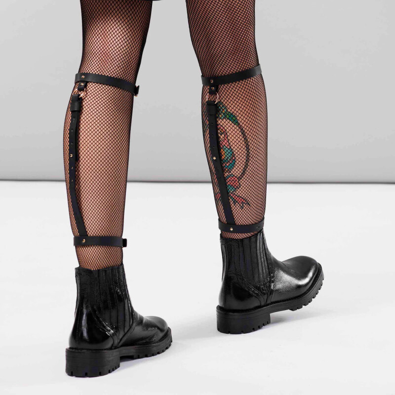 Гартери для гомілок Bijoux Indiscrets Maze Back Leg Garter, чорні - Зображення 3
