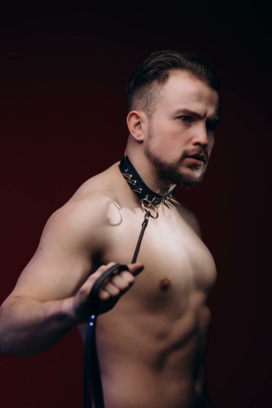 Нашийник з шипами, з повідцем M-Ch2 Candy Hero, натуральна шкіра, чорний