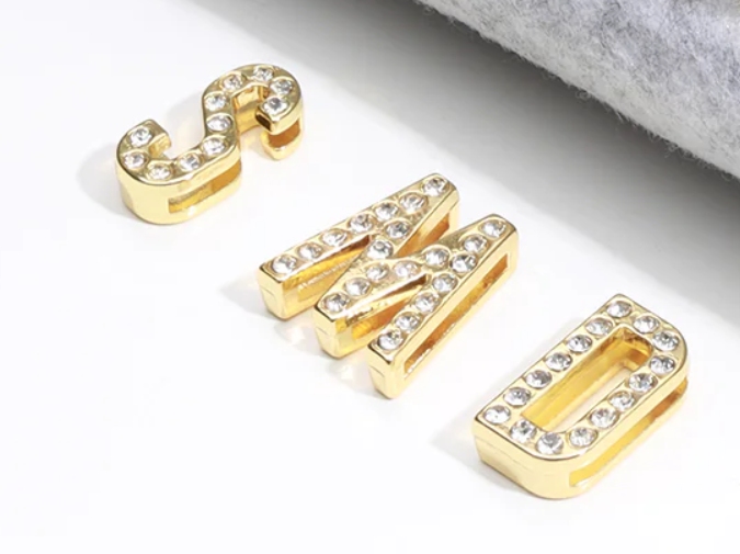 Нашийник-чокер із золотими літерами зі стразами Sevanda, шкіряний, різнокольоровий - Изображение 3