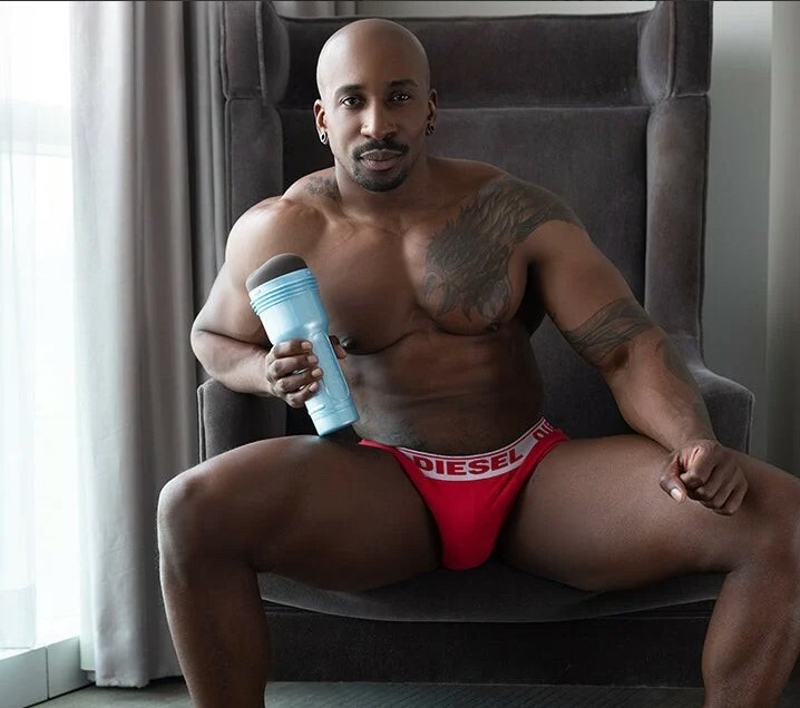 Маструбатор анус з кібершкіри в колбі Fleshjack Boys Max Konnor, чорний, 24.8 см - Зображення 8