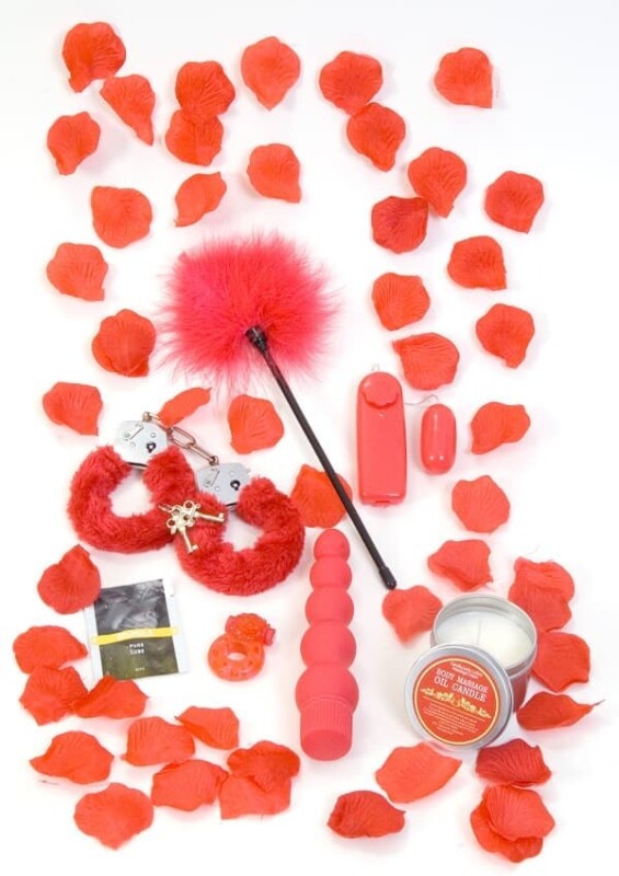 Набір секс іграшок подарунковий Toy Joy Romance Gift Set, червоний, 10 предметів
