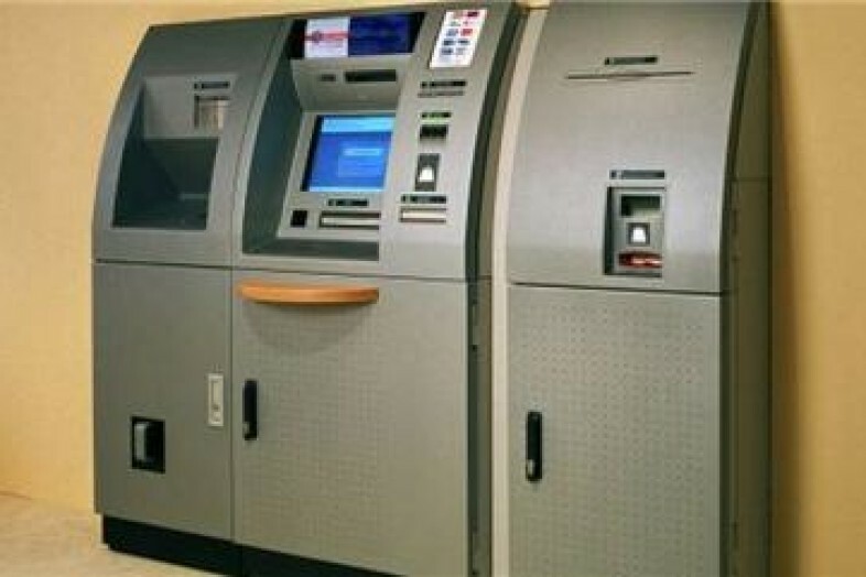 Появились первые банкоматы. Первый в мире банкомат 1967. Появились первые банкоматы. Первый банкомат 1967. Первый в мире банкомат 1967.