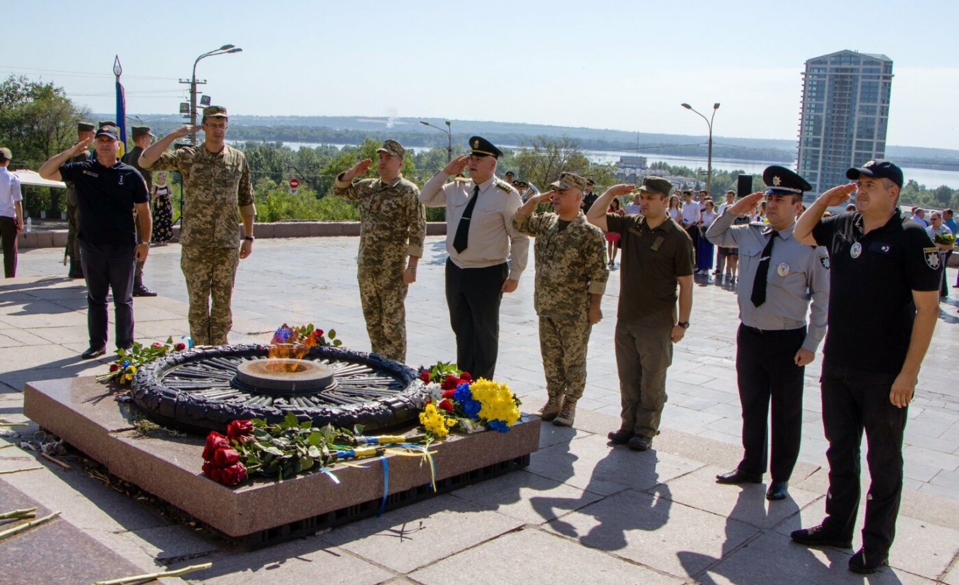 В Днепре почтили память жертв войны в Украине, - ФОТО - Новости