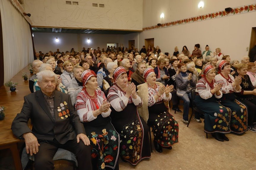 Борис Филатов: за время существования муниципального лагер..., фото-11 Борис Филатов: за время существования муниципального лагеря «Золотой век» здесь отдохнули и оздоровились около 40 тыс. Днепрян элегантного..., фото-11