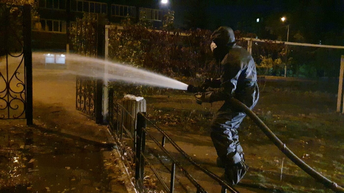 В Днепре спасатели продезинфицировали улицы перед выборами, - ФОТО, фото-6